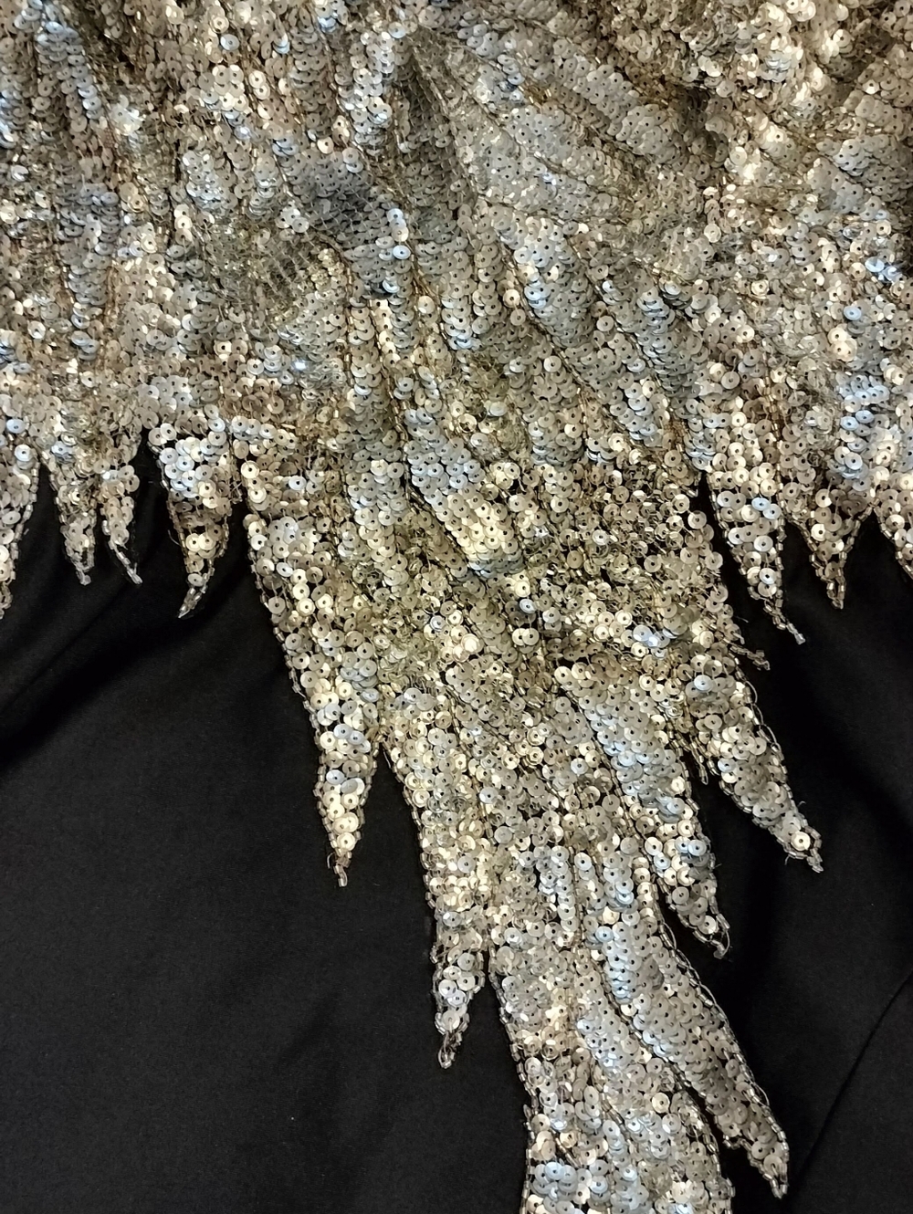 Studio 17 Silver Sequined Evening Gown - Size 6 - Picture 4 of 10